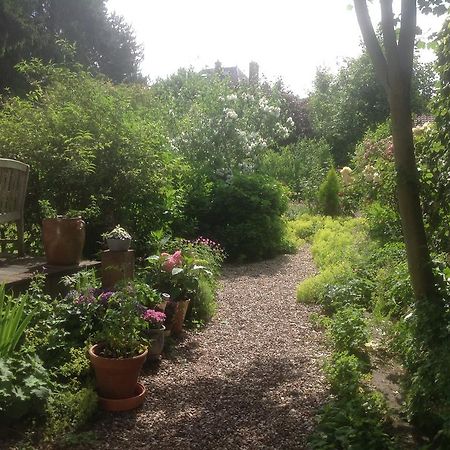 Au Fond Du Jardin Maison D'Hotes Saint-Saëns Екстериор снимка