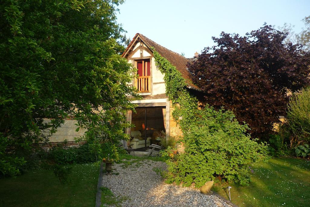 Au Fond Du Jardin Maison D'Hotes Saint-Saëns Екстериор снимка